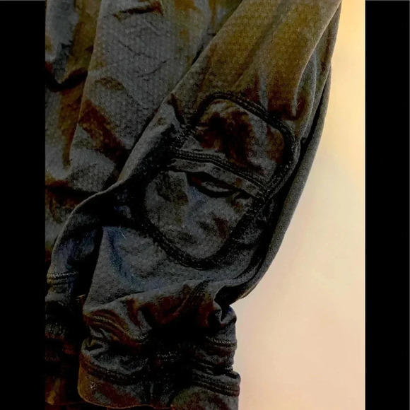 Lululemon Elevate Black Tank Sz 8 - Picture 5 of 8